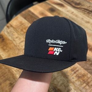 TROY LEE DESIGNS - K&N FLAT BILL SNAPBACK